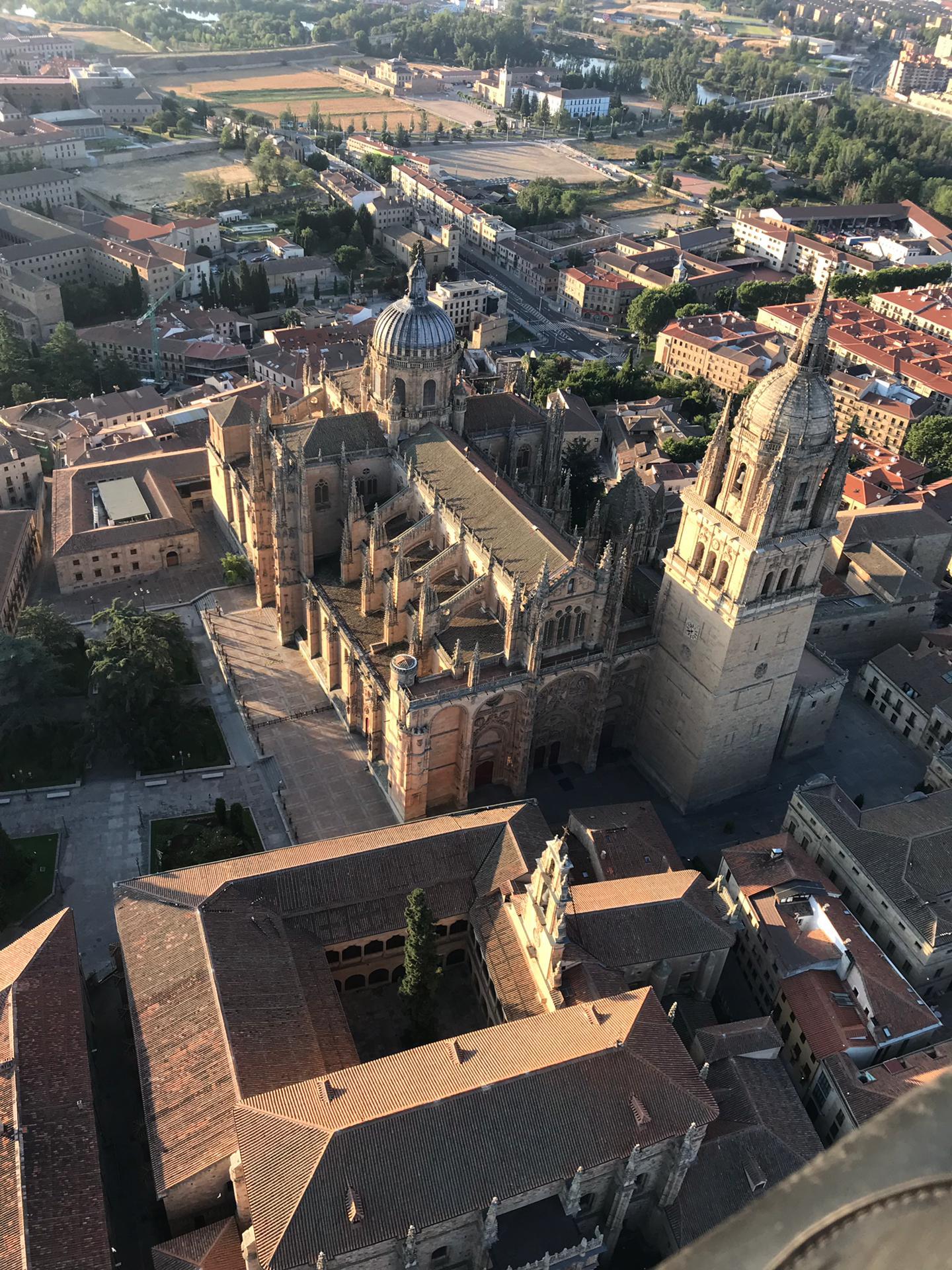 Salamanca: Heißluftballonfahrt mit Cava-Toast und Picknick