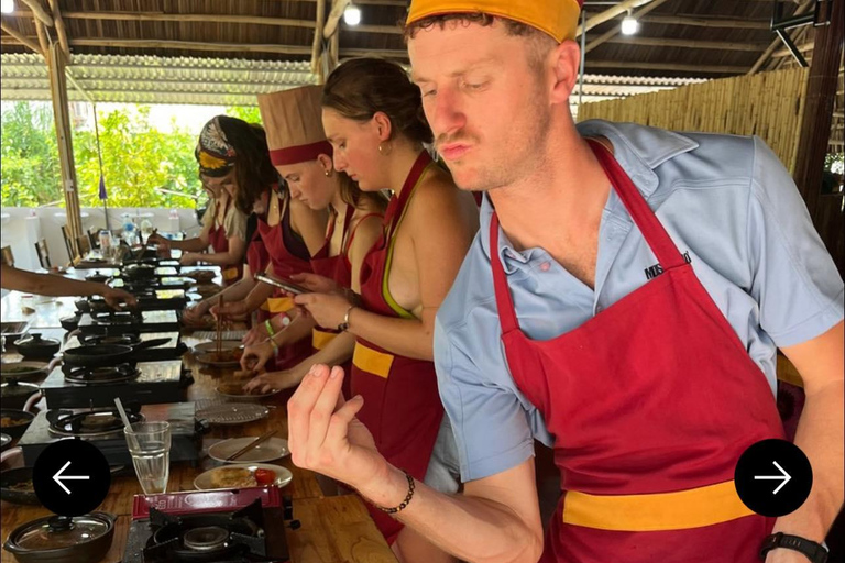 Hoi An: Local Market, Basket Boat Ride & Cooking Class Tour Market Tour, Basket Boat Ride, & Cooking Class (No Pickup)