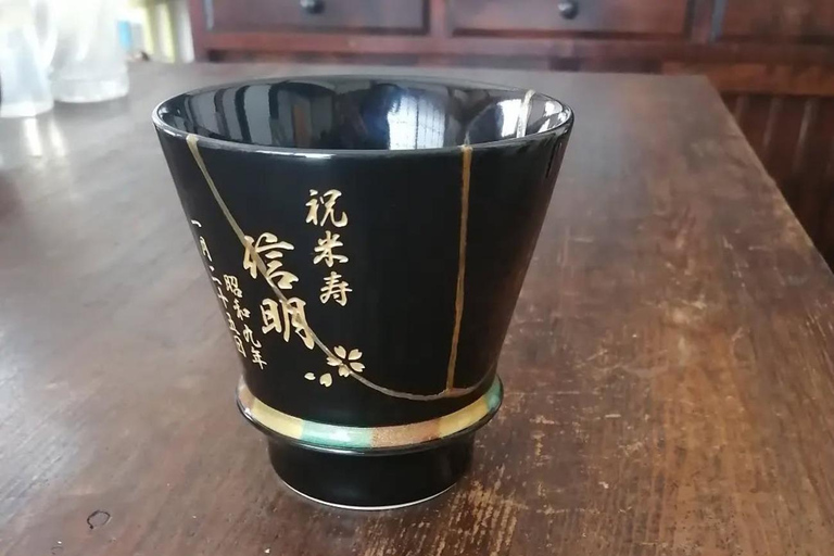 Osaka: Kintsugi Workshop, skönhet i trasigheten