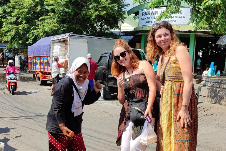 Yogyakarta: clase de cocina con visita al mercado y servicio de recogida del hotelClase de cocina con servicio de recogida del hotel