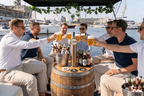 Gdańsk: Beer Boat Cruise with Unlimited Beer & Music
