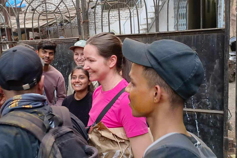 Mumbai: Slum Tour Dharavi Small group by Local-Support Local Dharavi Slum walk by a local