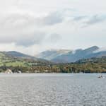 Da Manchester: Tour in autobus del Lake District e crociera a Windermere