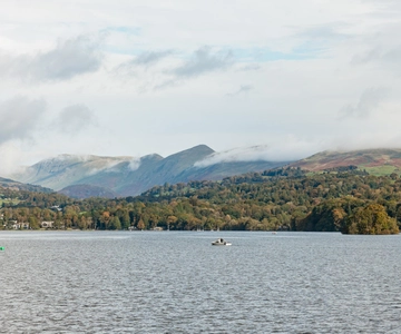 Vanuit Manchester: Lake District bustour & rondvaart door Windermere