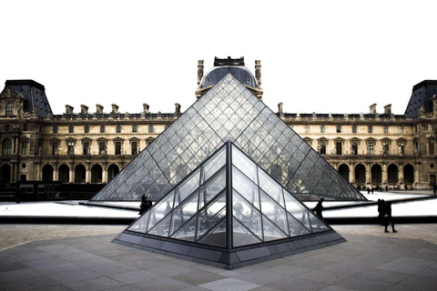 Paris: Louvre Museum Ticket with Optional Hosted Louvre with Host