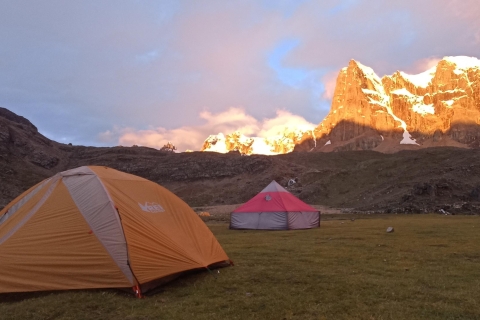 Trekking Cordillera Huayhuash: 10 dni i 09 nocy