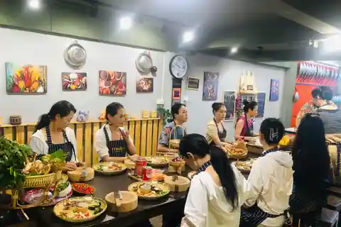 Bangkok: Clase de cocina de medio día en la Escuela de Cocina Tailandesa Tingly