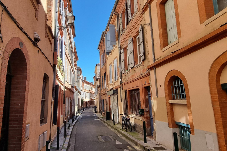 Toulouse: Tour of old Toulouse on a Brompton folding bike Toulouse: Tour of Old Toulouse on a Brompton folding bike