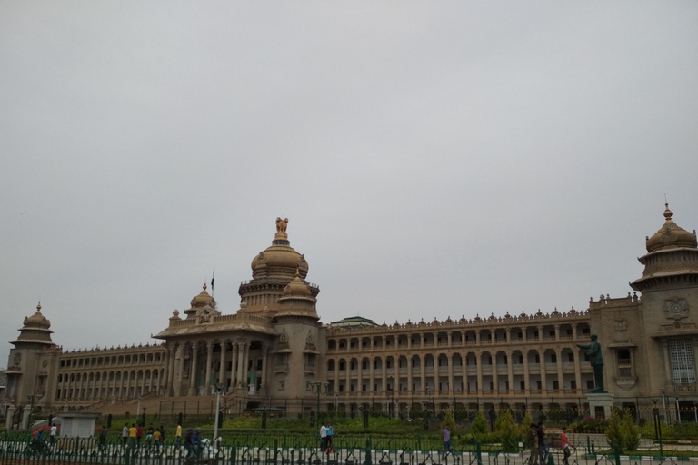 Tour turístico privado de medio día por Bangalore