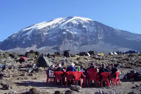 Excursão de 2 dias para caminhadas no Kilimanjaro e cachoeiras de Materuni