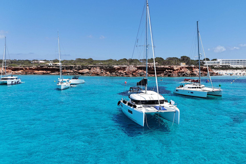 Ibiza: Formentera Catamaran Trip with Snorkeling