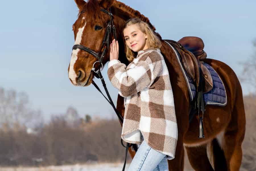 Utah: Winterlicher Ausritt mit Bergblick und Abholung. Foto: GetYourGuide