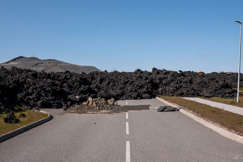 From Reykjavik: Volcanic Peninsula & Grindavik Minibus Tour