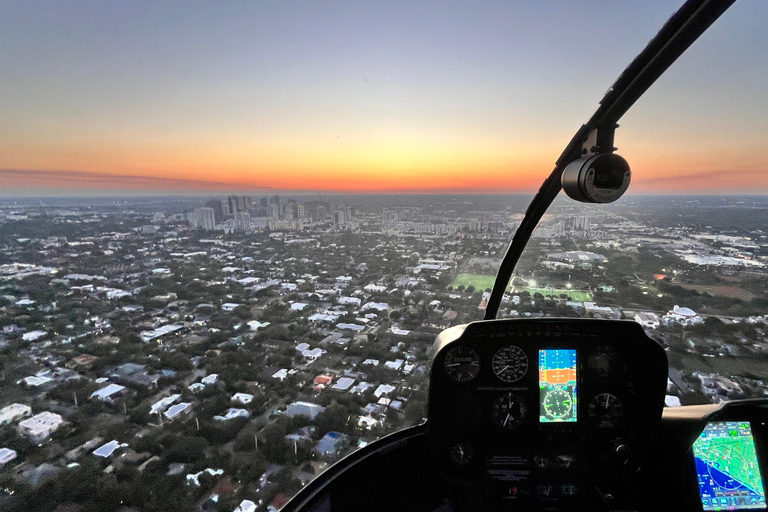 Fort Lauderdale: romantyczna wycieczka helikopterem z szampanemFort Lauderdale: Romantyczna wycieczka helikopterem z szampanem