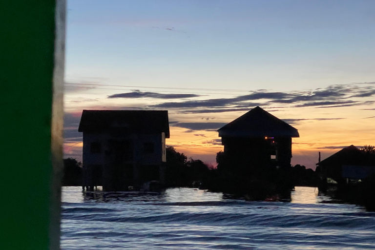 3 Days Temple Tour: Sunrise, Sunset, and Fishing Village