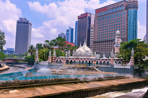 Excursão privada às cavernas de Kuala Lumpur, Putrajaya e BatuTour particular por Kuala Lumpur, Putrajaya e Batu Caves