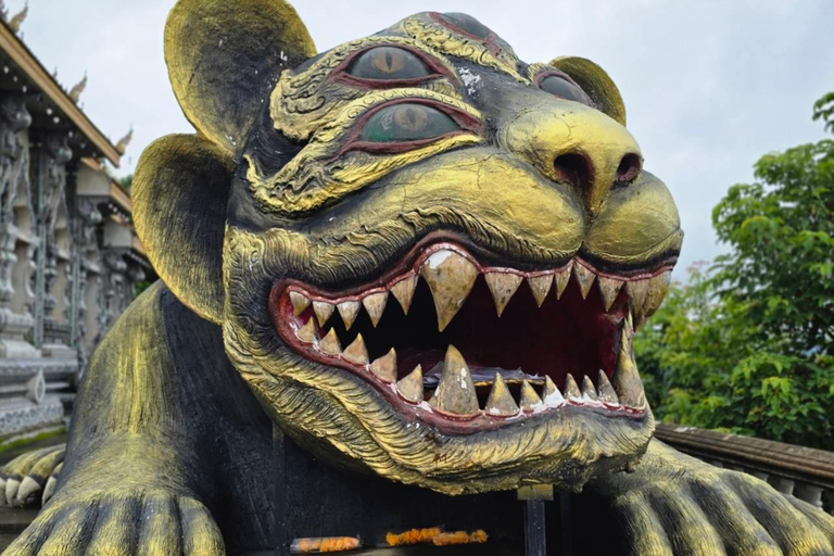 Descobre Chiang Rai: templos, arte e natureza cénicaDiscover Chiang Rai: Temples, Art, and Scenic Nature