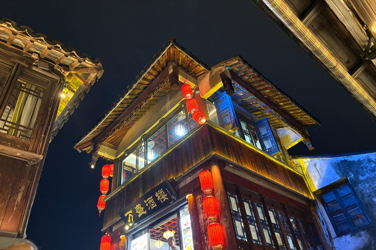 Shanghái: Tour avanzado de dos días por la ciudad acuática de ZhouzhuangAccommodation Upgrade: Riverside Room of Antique Canopy Bed