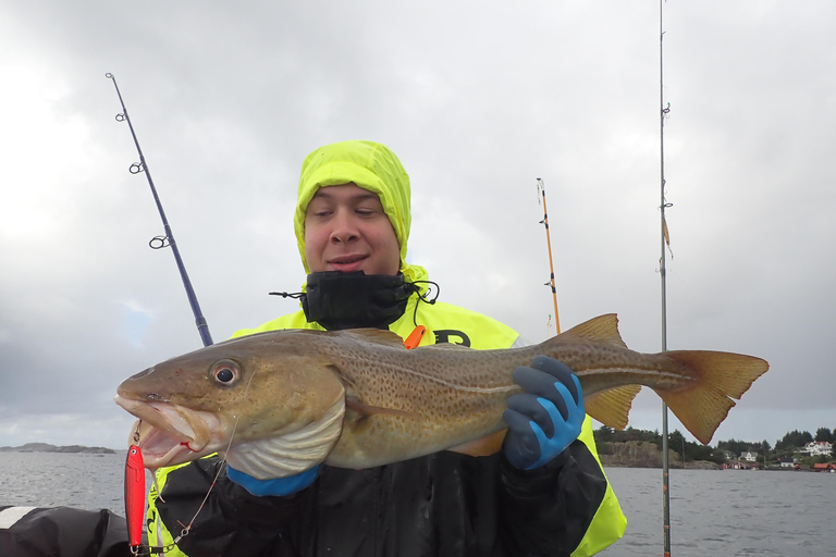 Bergen: Guided Fishing Tour with Outdoor Cooking