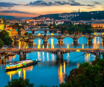 Prague: Vltava River Night Cruise with Buffet