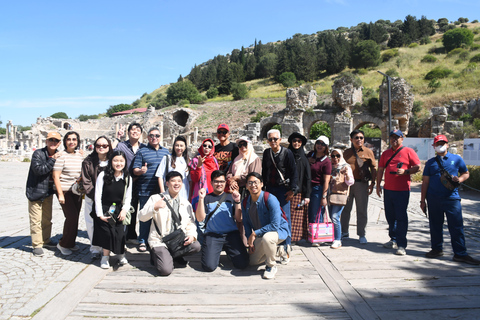 Kusadasi: Ephesus Private Tour with Turkish Bath Experience