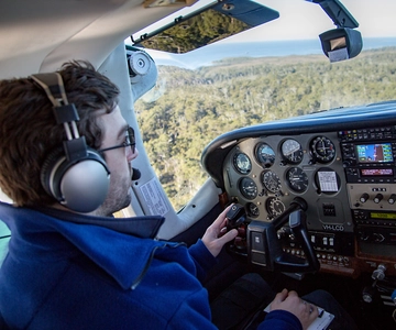 Hobart: Fly & Cruise in Southwest Wilderness Area with Lunch