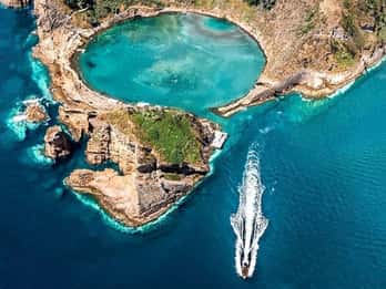 Vila Franca Islet: Biologist Guided Boat Around Eco Tour