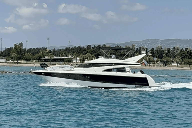 Paphos: Private Luxury Yacht Charter Paphos: Private Luxury Yacht Charter 2 Hours