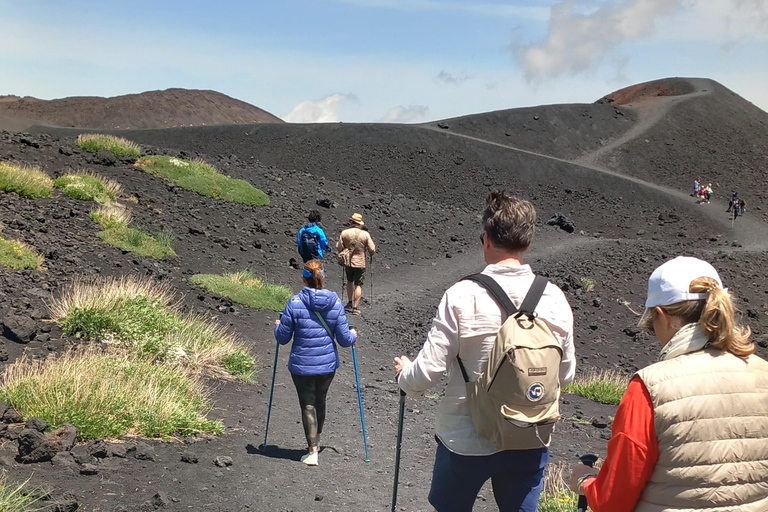 Etna day trip from Siracusa. Trek, wine and food included