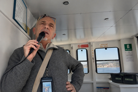 Naples: Panoramic Gulf Boat Tour with Local Guide
