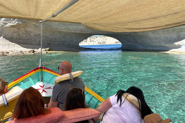 From Sliema: Marsaxlokk Market, St Peter’s Pool & Boat Tour