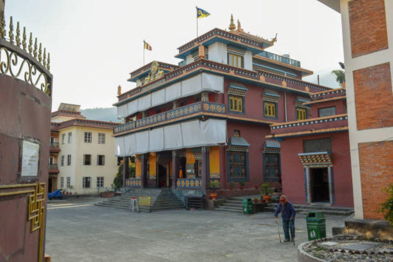 Pokhara: Monastery and Tibetan Culture Walking Tour