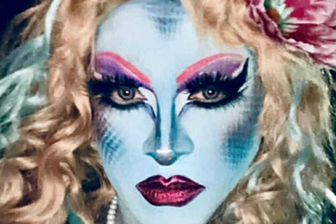 巴亚尔塔港变装皇后体验