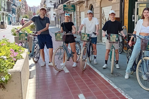 Valencia: Bike Tour, historic center & arts-sciences museum