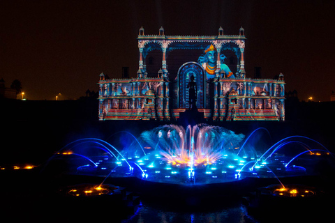 Excursão noturna ao Templo de Akshardham com fonte musical