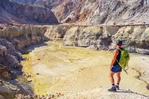 Nisyros : Excursion d'une journée à la découverte de la splendeur volcanique et de villages intemporels