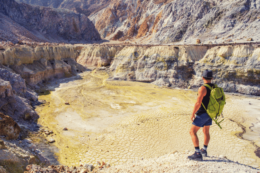 Kreuzfahrt nach Nisyros: Vulkan, Dorf Nikia und Mandraki. Foto: GetYourGuide Kreuzfahrt nach Nisyros: Vulkan, Dorf Nikia und Mandraki. Foto: GetYourGuide