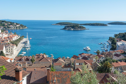 Ze Splitu w Chorwacji: Błękitna Jaskinia i wycieczka na 5 wysp HvarZ Trogiru w Chorwacji: Błękitna Jaskinia i 5 wysp Hvar