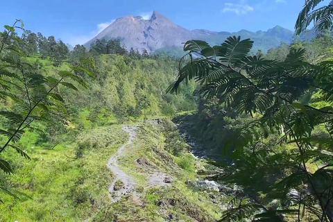Kalitalang-Merapi Hike, Keraton Yogyakarta & Tamansari Tour