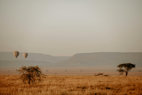 Arusha: 3-Day Serengeti & Ngorongoro Wondaful Safari 3-Day Serengeti & Ngorongoro with Balloon Experience