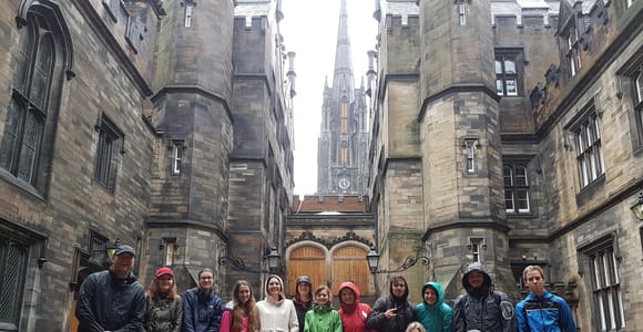 Edinburgh: History Lovers Old Town Walking Tour