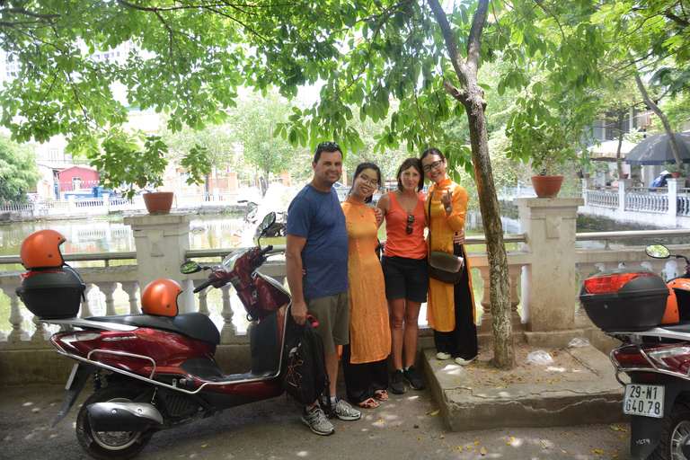 Hanoi: Hidden Streets & Street Food Motorcycle Tour