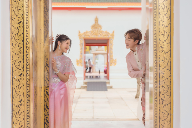 Bangkok: 1-Day Thai Dress Rental with Optional Photoshoot 1-Day Thai Costume Rental in Bangkok