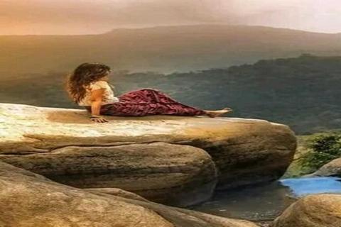 Ella: Diyaluma Waterfalls & Buduruwagala Temple Day Tour