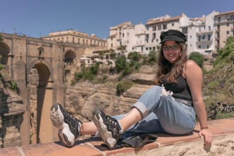 Vanuit Malaga: Ronda en Setenil de las BodegasVan Malaga: dagtour naar Ronda met gids