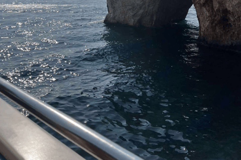 Zakynthos: Rejs dookoła wyspy i żółwie przez EuroskyWrak statku Blue Caves &amp; Turtles Island Ceri Caves