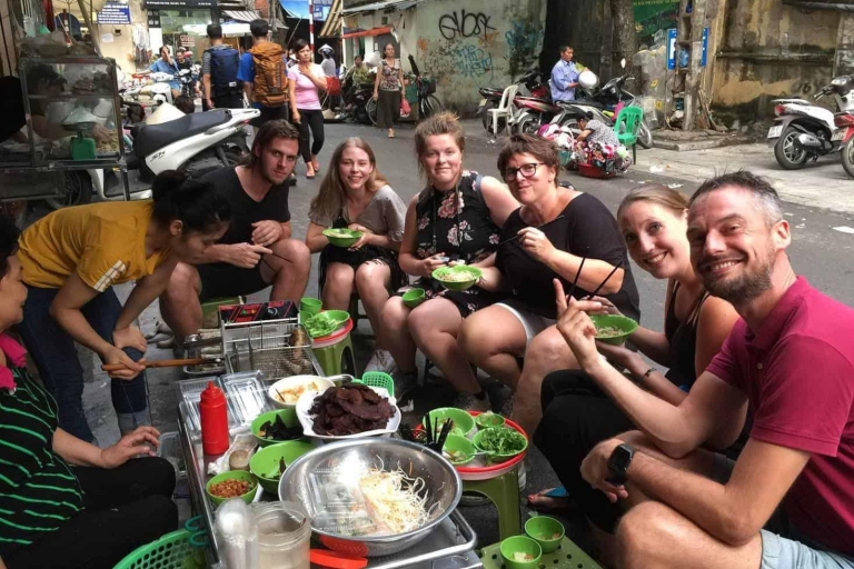 Excursión en moto por las calles de Saigón: Una aventura culinaria