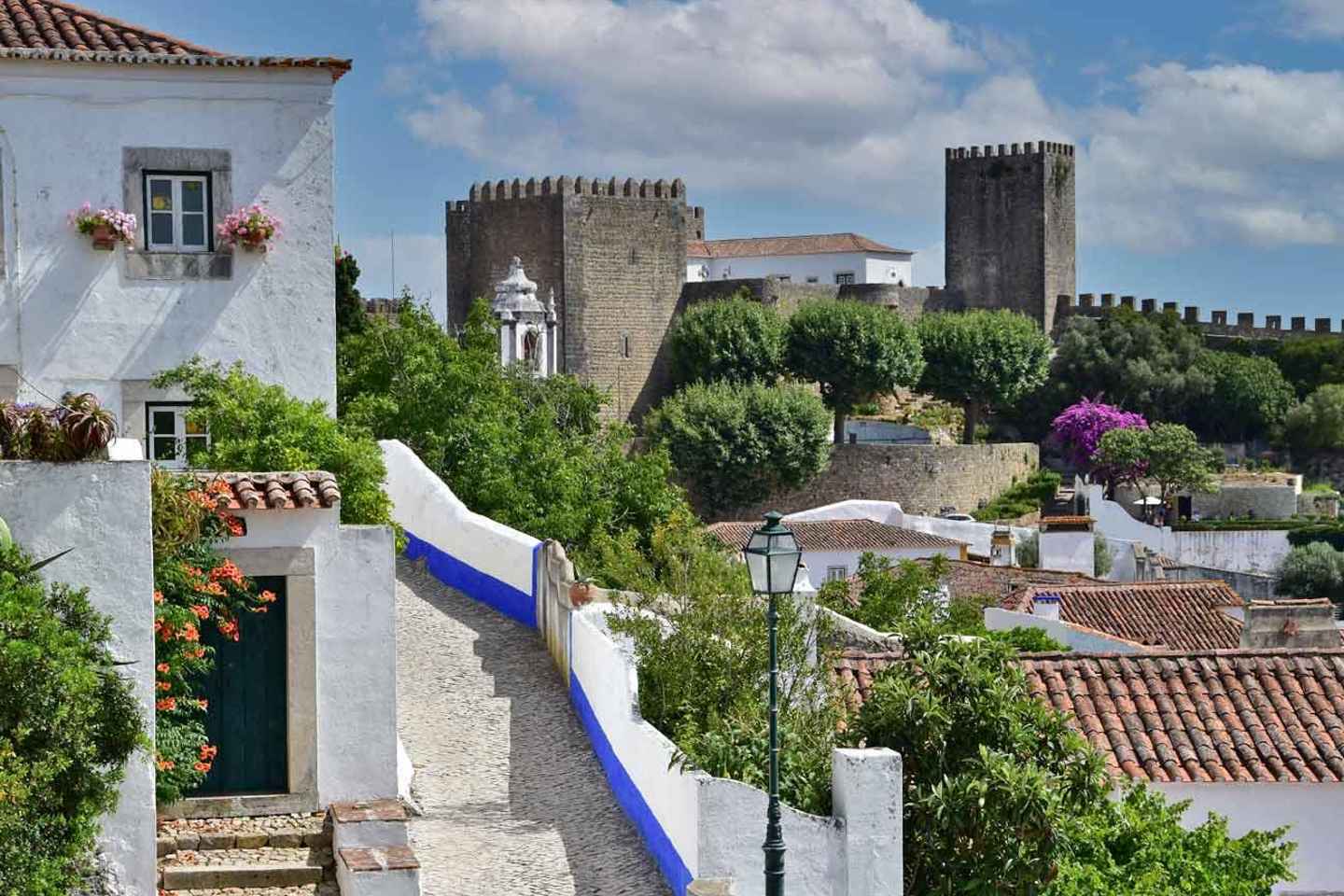 From Lisbon: Shared Tour to Fátima, Óbidos, Batalha e Nazaré