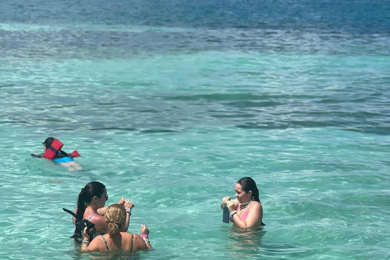 Miches: Media Luna, Snorkeling & Bacardi Island