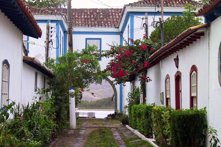 Búzios: Stadsrondleiding met schoener, trolley &amp; lunch vanuit Búzios